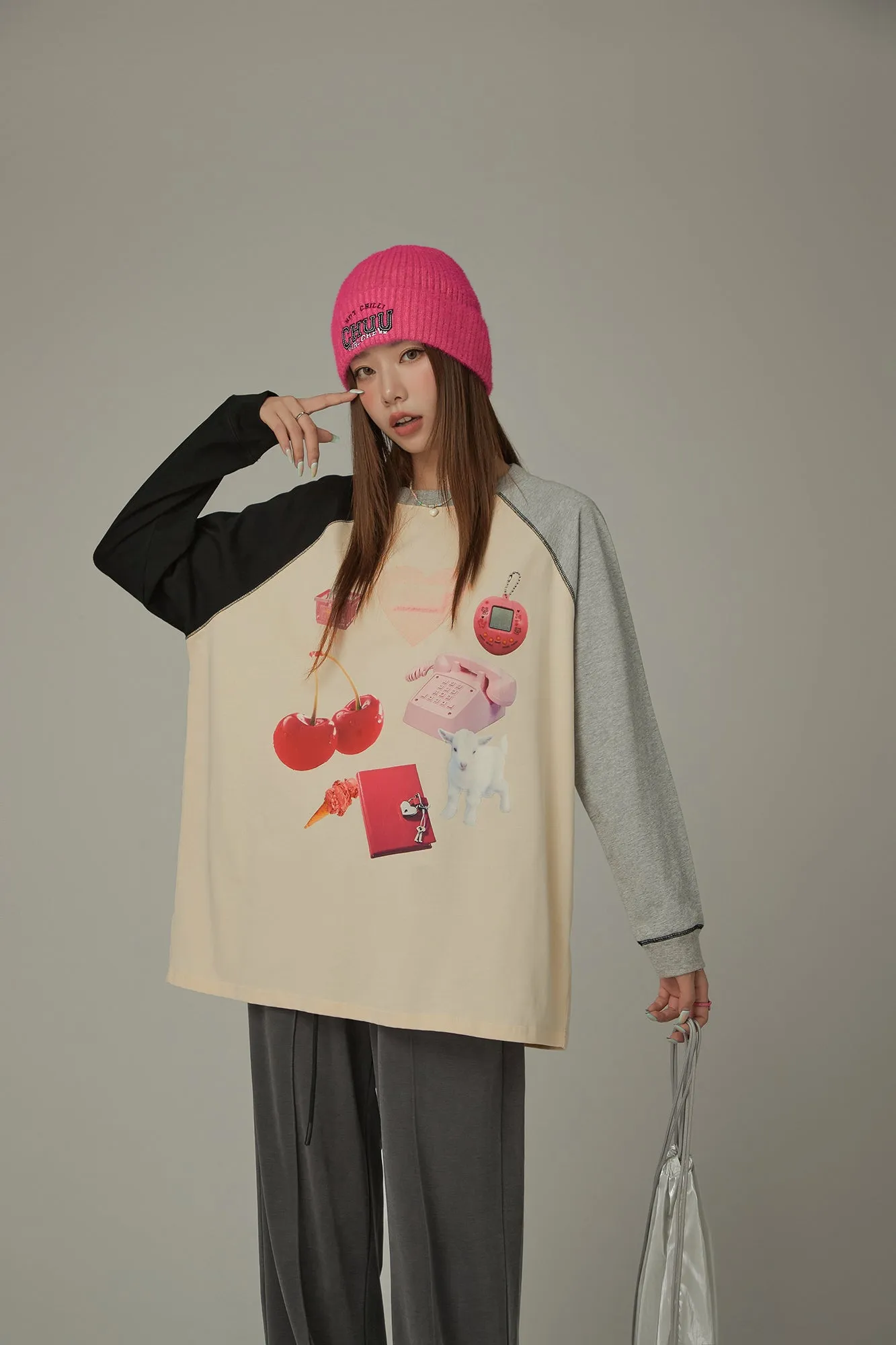 Cute Item Printed Color Raglan T-Shirt