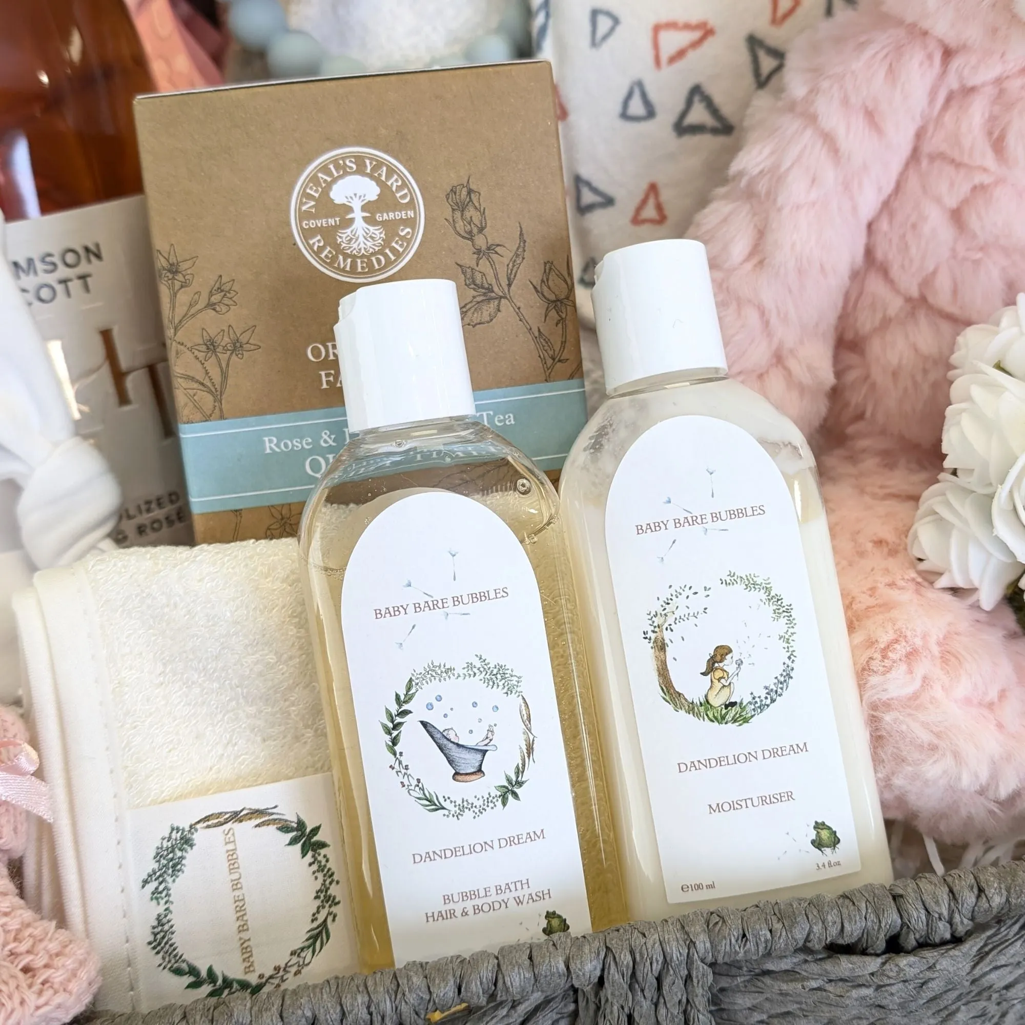 Large New Mum & Baby Gifts Hamper Marshmellow Dreams