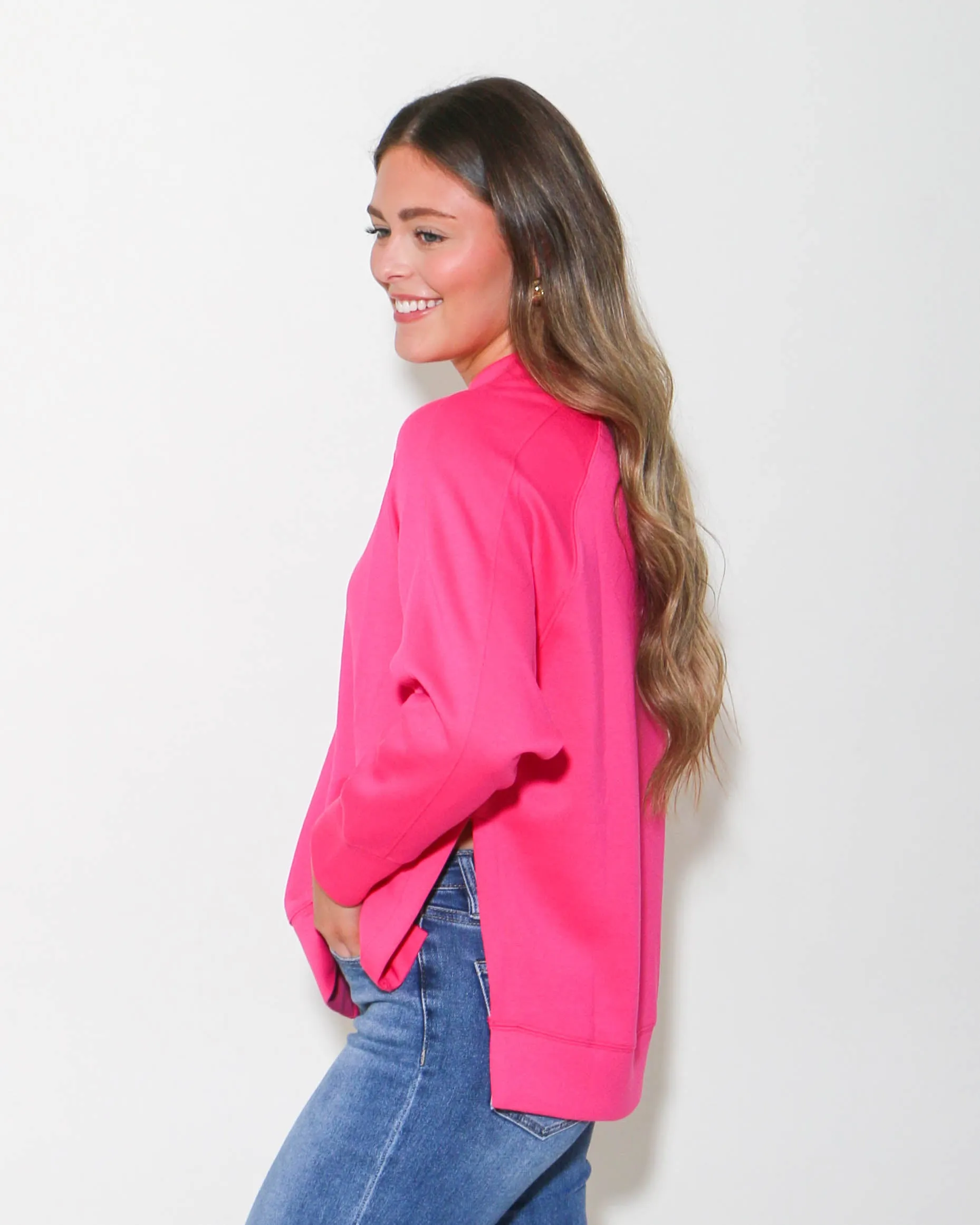 SCUBA ROUND NECK PULLOVER IN PINK