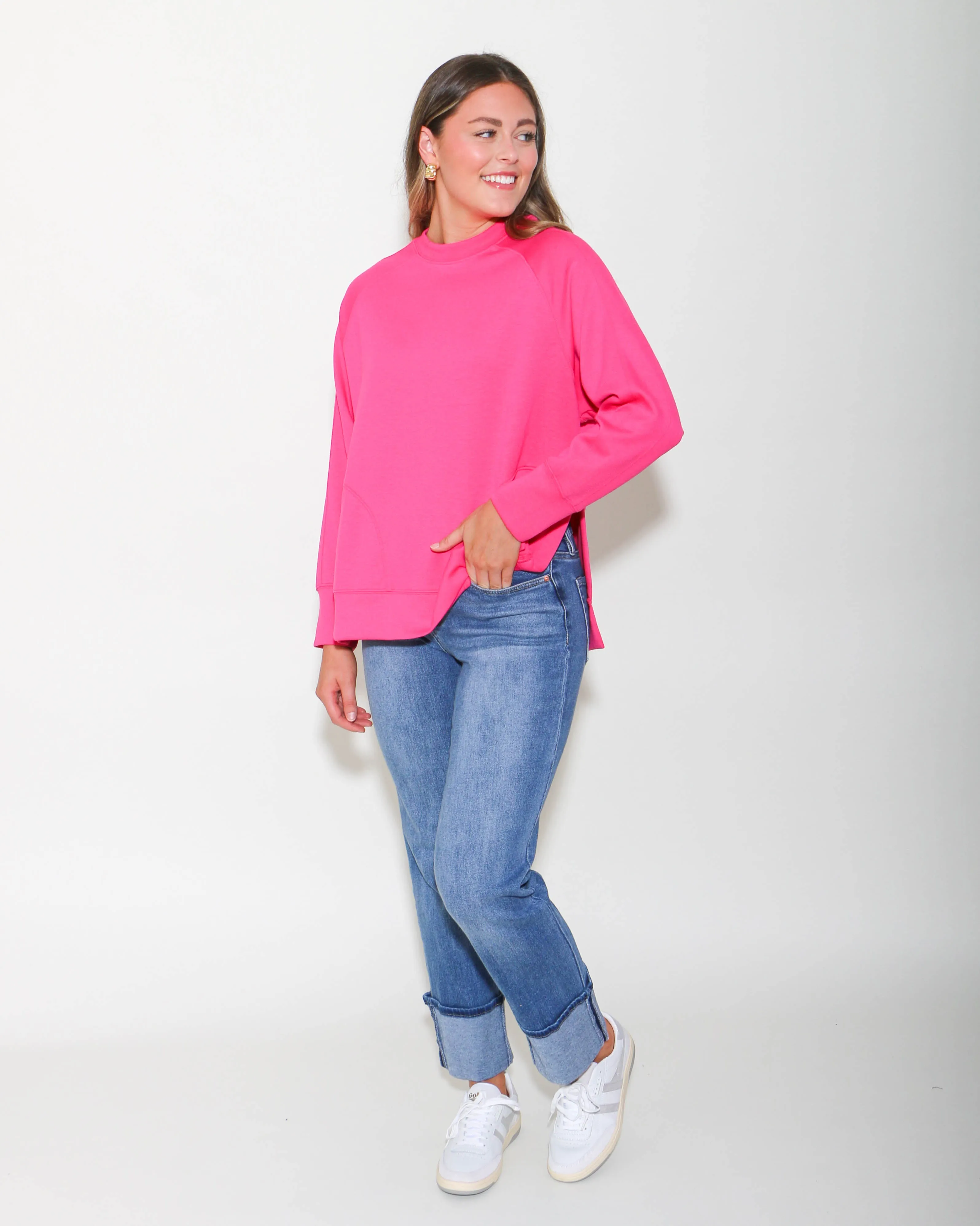 SCUBA ROUND NECK PULLOVER IN PINK