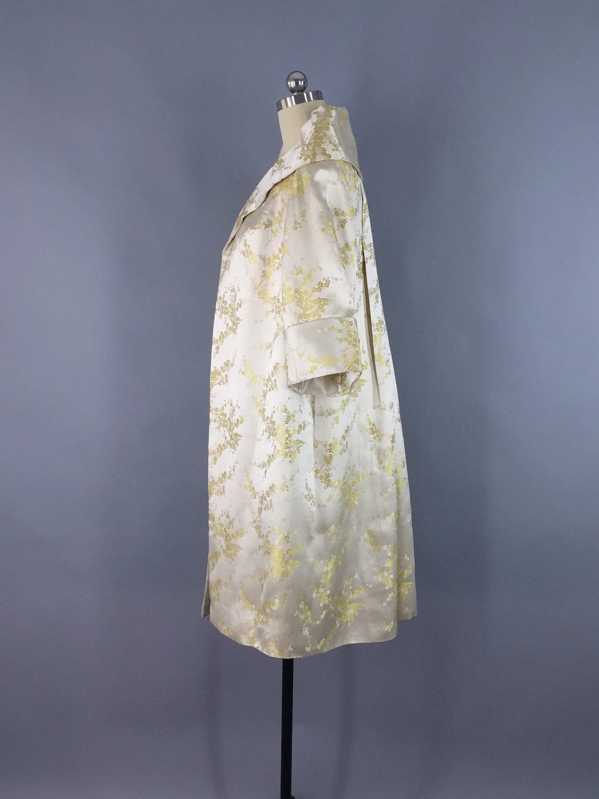 Vintage 1960s Opera Coat / White Silver Silk Satin Brocade / Cherry Blossoms