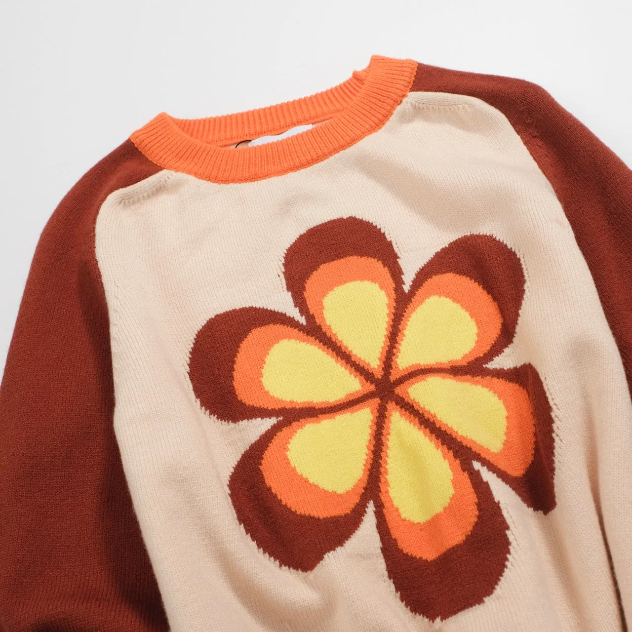 Women's vintage brown floral knitted long-sleeved T-shirt